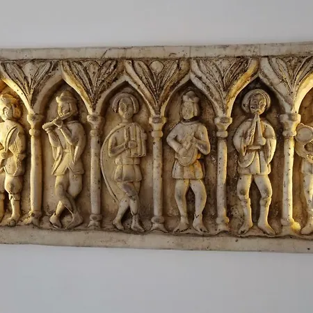 Du Sabotier - Troglodytique - A 100 M Baignade En Riviere - Location De Canoe - Circuits Cyclo - Aire De Pique-nique - 3 Restaurants Ferienhaus *