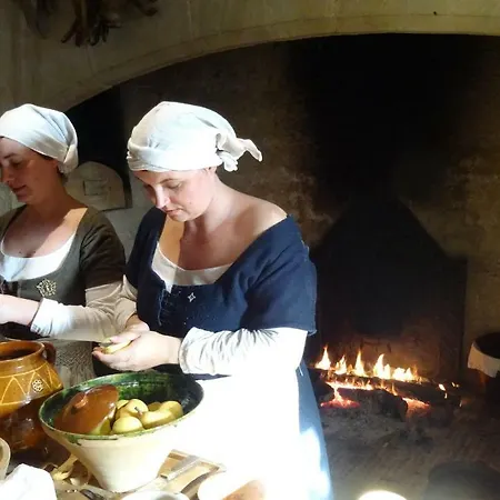 Du Sabotier - Troglodytique - A 100 M Baignade En Riviere - Location De Canoe - Circuits Cyclo - Aire De Pique-nique - 3 Restaurants Ferienhaus Castelnaud-la-Chapelle