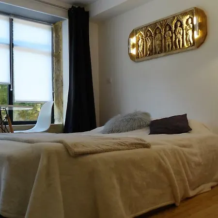 Du Sabotier - Troglodytique - A 100 M Baignade En Riviere - Location De Canoe - Circuits Cyclo - Aire De Pique-nique - 3 Restaurants *