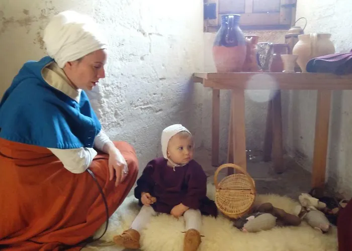 Du Sabotier - Troglodytique - A 100 M Baignade En Riviere - Location De Canoe - Circuits Cyclo - Aire De Pique-nique - 3 Restaurants 캬스텔노라샤펠